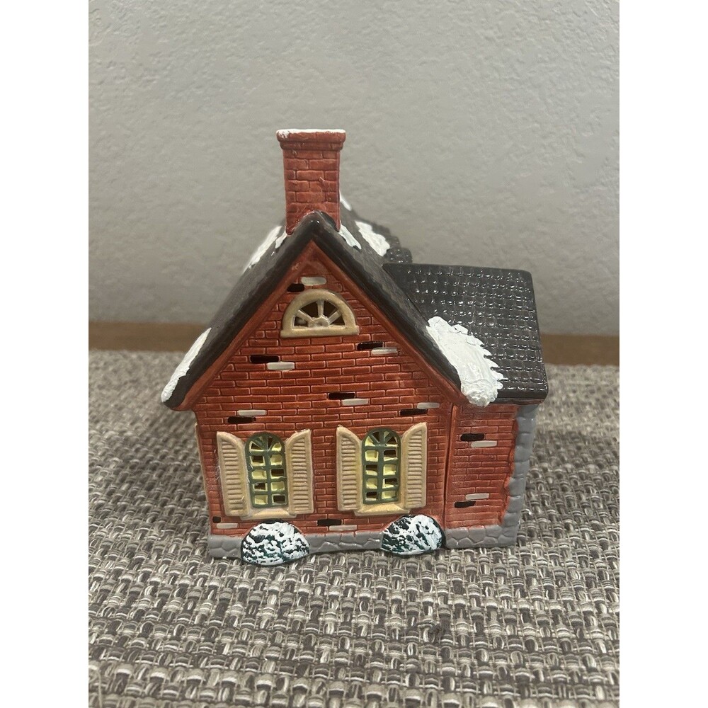 Dept 56 Snow Village Stonehurst House Hand Painted Ceramic Lights Up #5140-3 - Picture 5 of 6